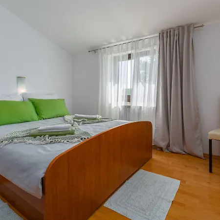 Charmantes Anwesen Mit Privatpool, Grossem Garten, Tischtennis, Badmintonplatz, Bbq, Outdoor-kueche * Tinjan